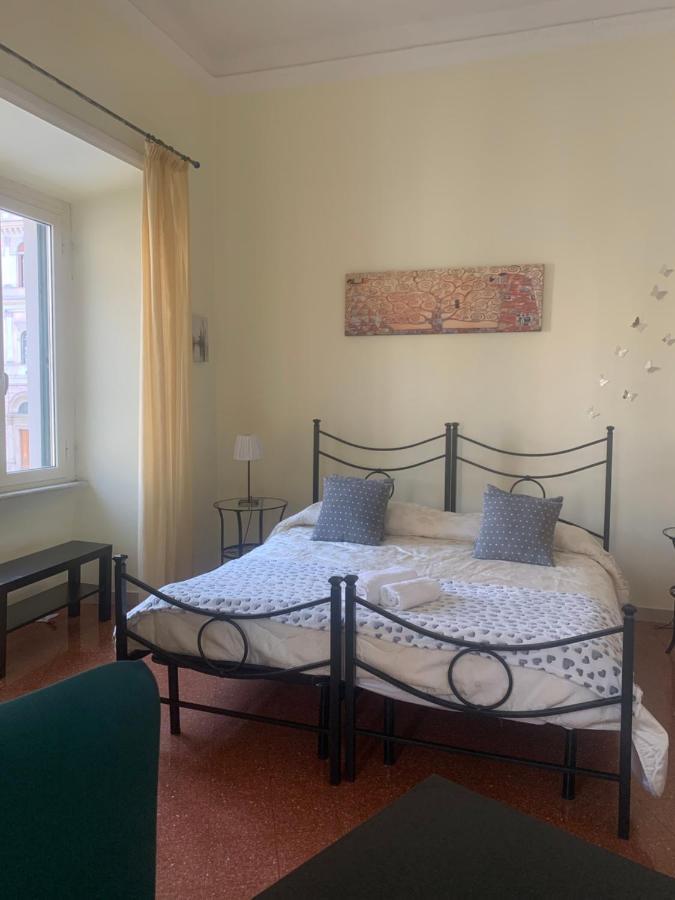 Glam Sm Maggiore Guest House Рим Екстериор снимка