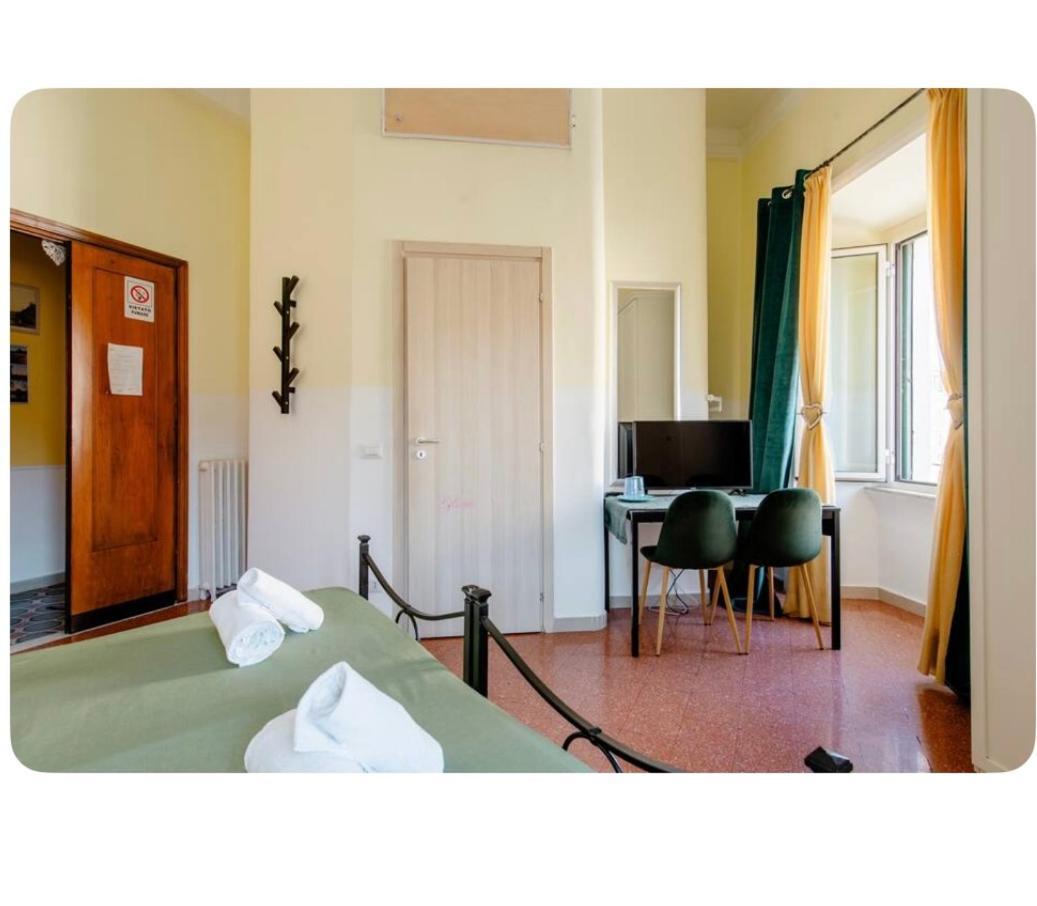 Glam Sm Maggiore Guest House Рим Екстериор снимка